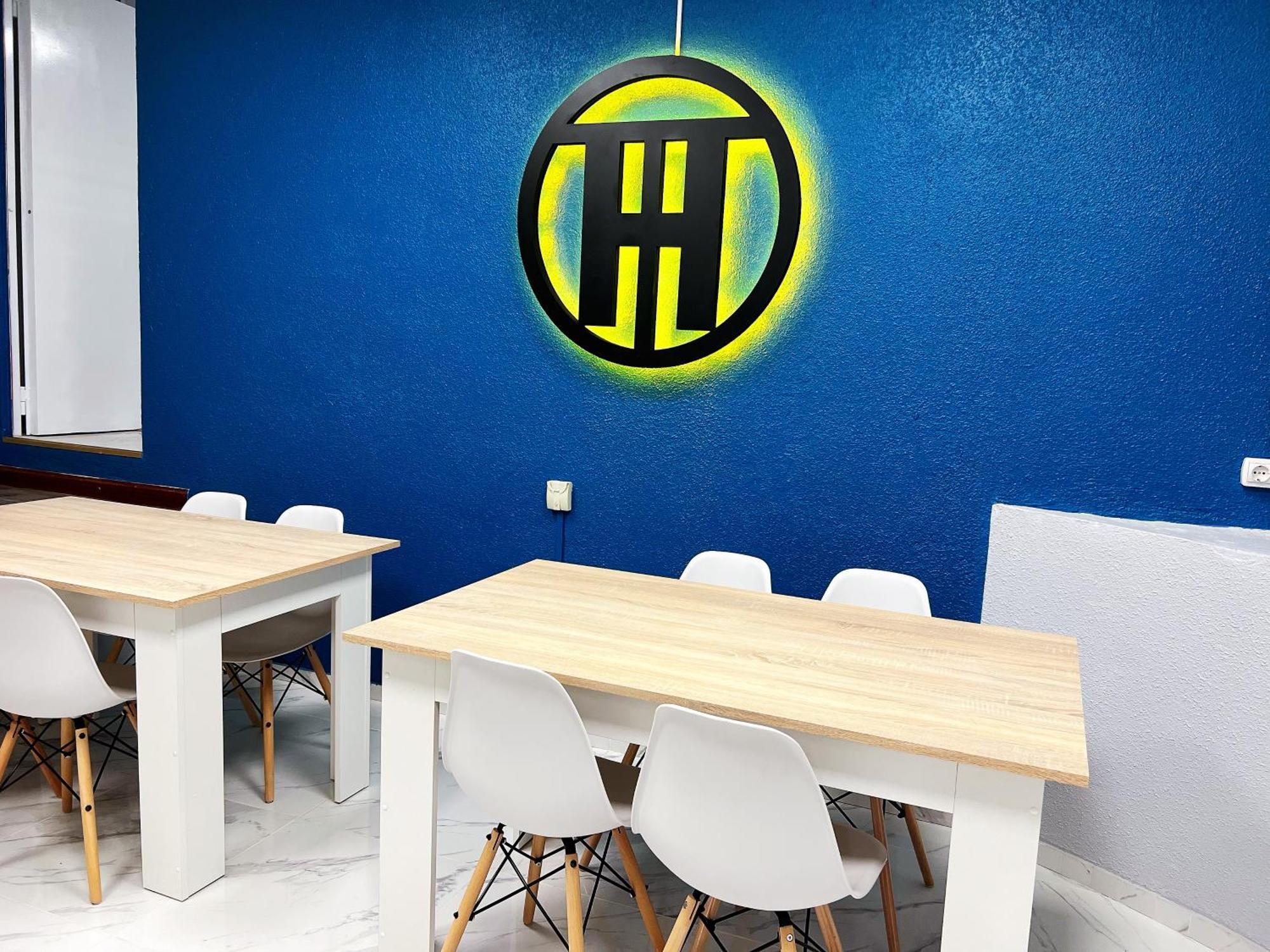 Hostel Thirty One Madrid Buitenkant foto